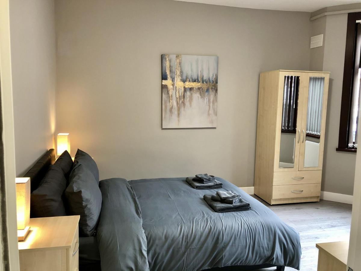 Holiday home Executive Or Large Family 5-bed House - Hosted By Hutch Lifestyle