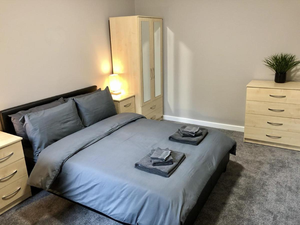 Holiday home Executive Or Large Family 5-bed House - Hosted By Hutch Lifestyle Coventry