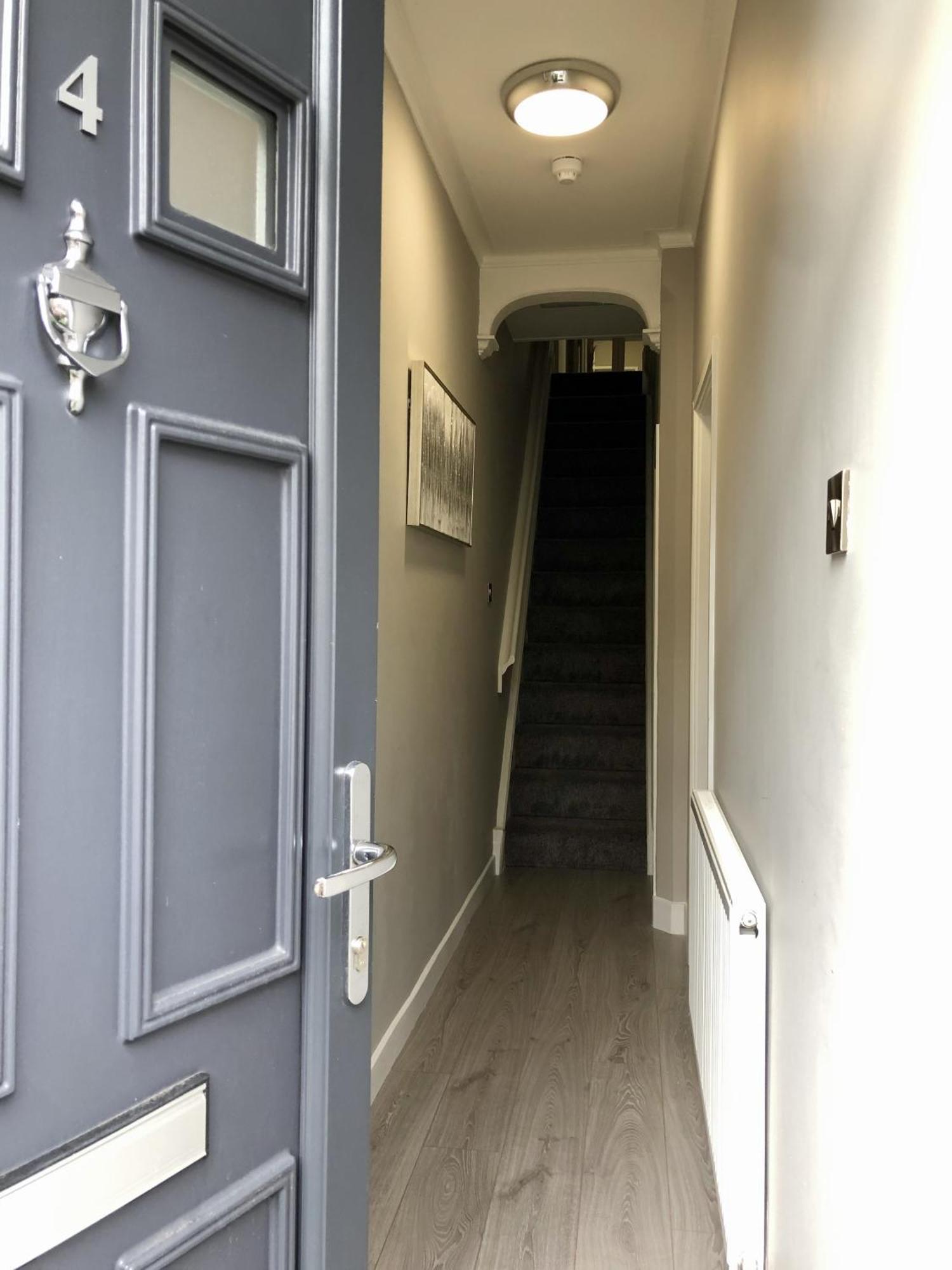 Executive Or Large Family 5-bed House - Hosted By Hutch Lifestyle Holiday home *